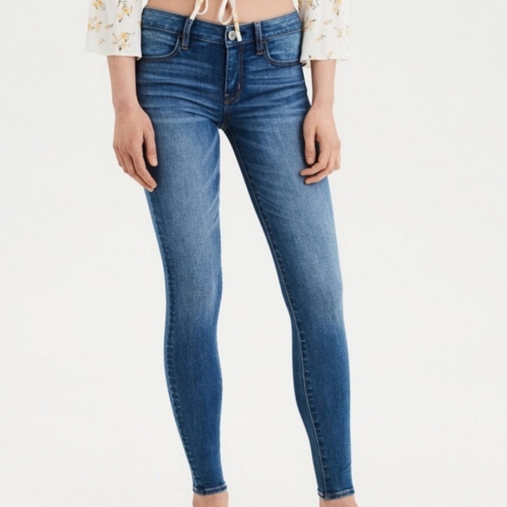 🆕️ American Eagle Super Stretch Jegging